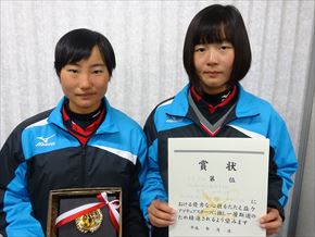 平成29年度総会 平成30年2月24日 表彰 総会 第12回とくり会ジュニア杯大会 平成30年2月18日 備前 詳しくは ５ ６年生男子 第１位 井上 中村ペア 和歌山 九度山ジュニア ５ ６年生男子 第２位 鍜冶田 松原ペア 奈良 ニューウィンズ ５ ６